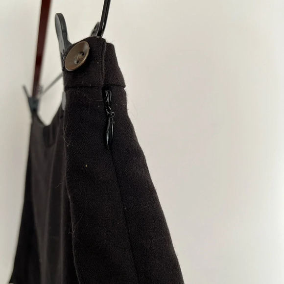 Twik black mini short with size zipper size 5 - Picture 7 of 8